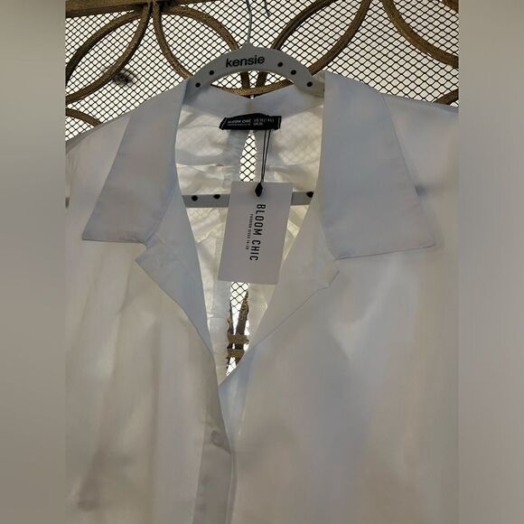 NWT BloomChic Long White Keyhole Back Shirt/Dress 1XL/16 - Picture 2 of 6